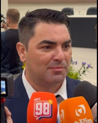 Xepa toma posse como prefeito em Itapema
