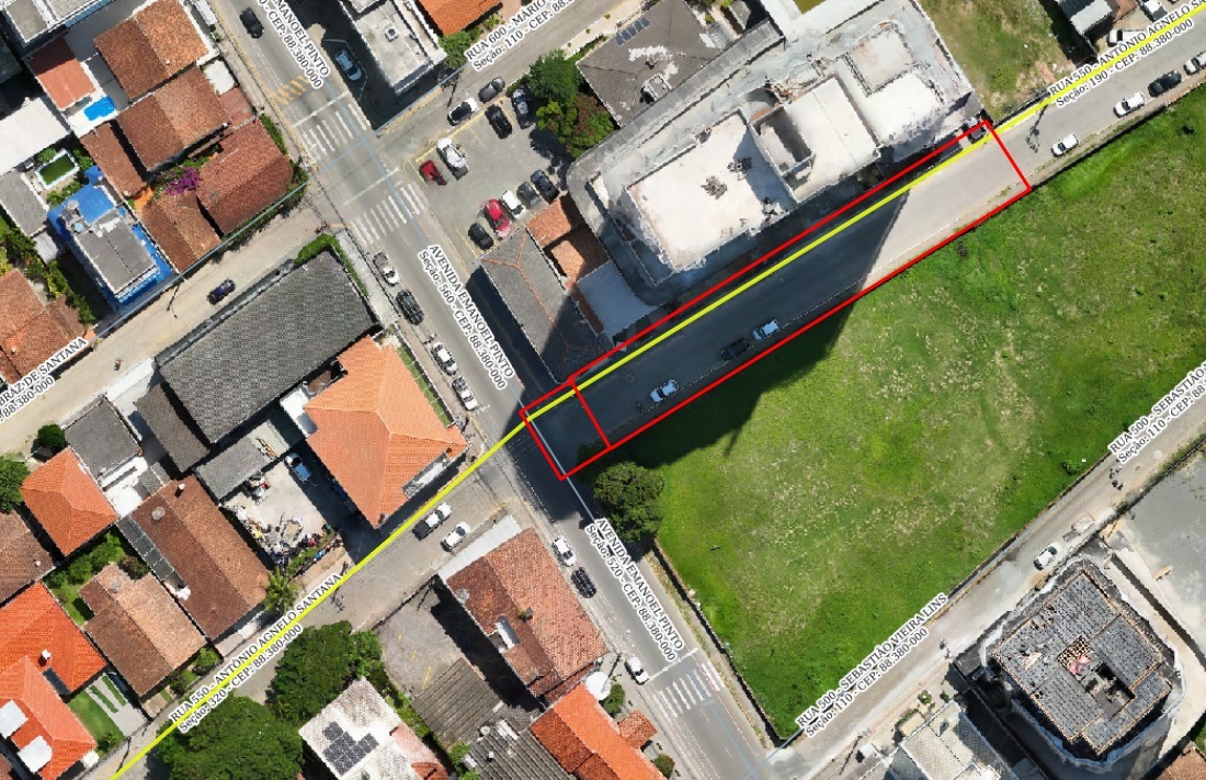 Obra em meia pista altera trânsito na Avenida Emanoel Pinto em Balneário Piçarras nesta quarta (22)